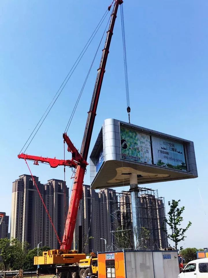 中山吊車中山大小吊車服務中山市吊機吊車供應