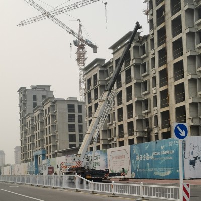北京通州區(qū)馬駒橋吊車出租，叉車出租