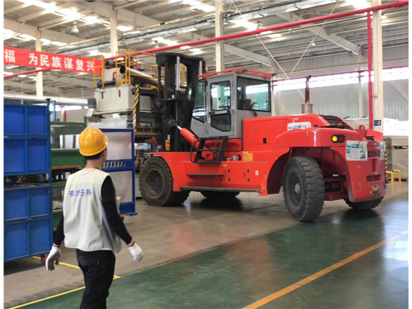 燕郊叉車出租電話{專人專車}燕郊吊車租賃起重搬運